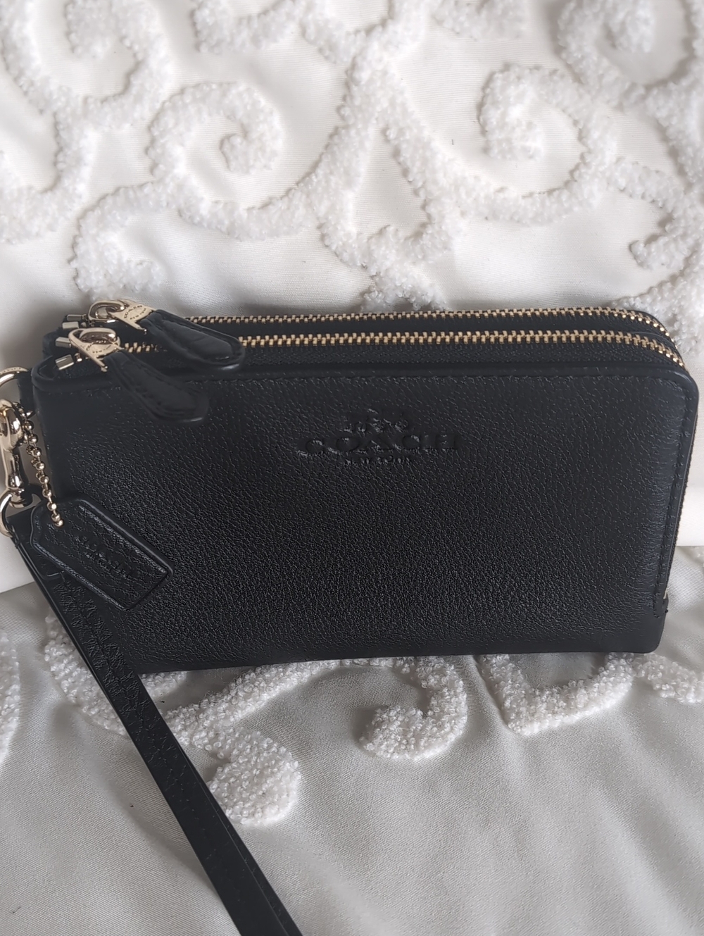 COACH Double Corner Zip Wristlet In 🖤 Black Pebble Leather With Brass Trim NWOT